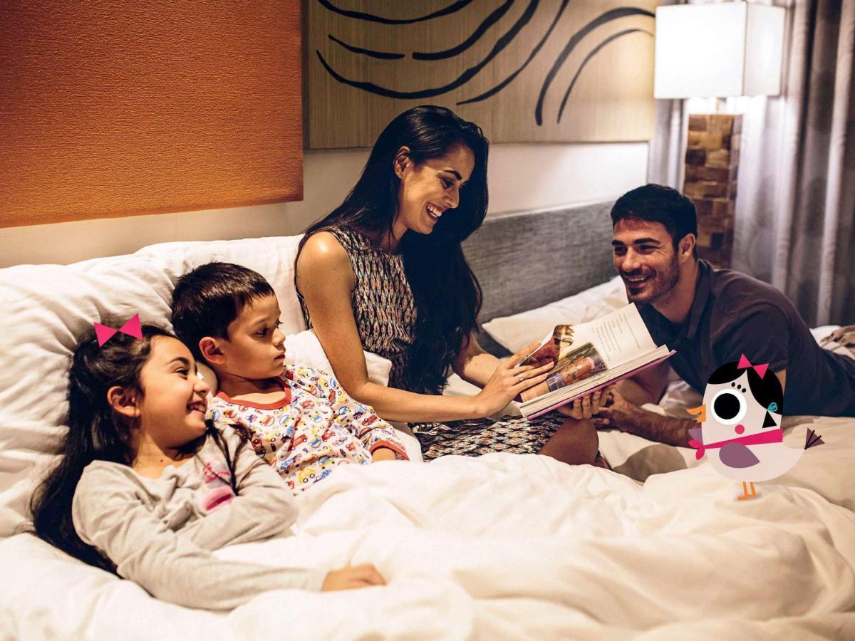 Moevenpick Villas & Residences دونغ دونغ المظهر الخارجي الصورة Family at the hotel