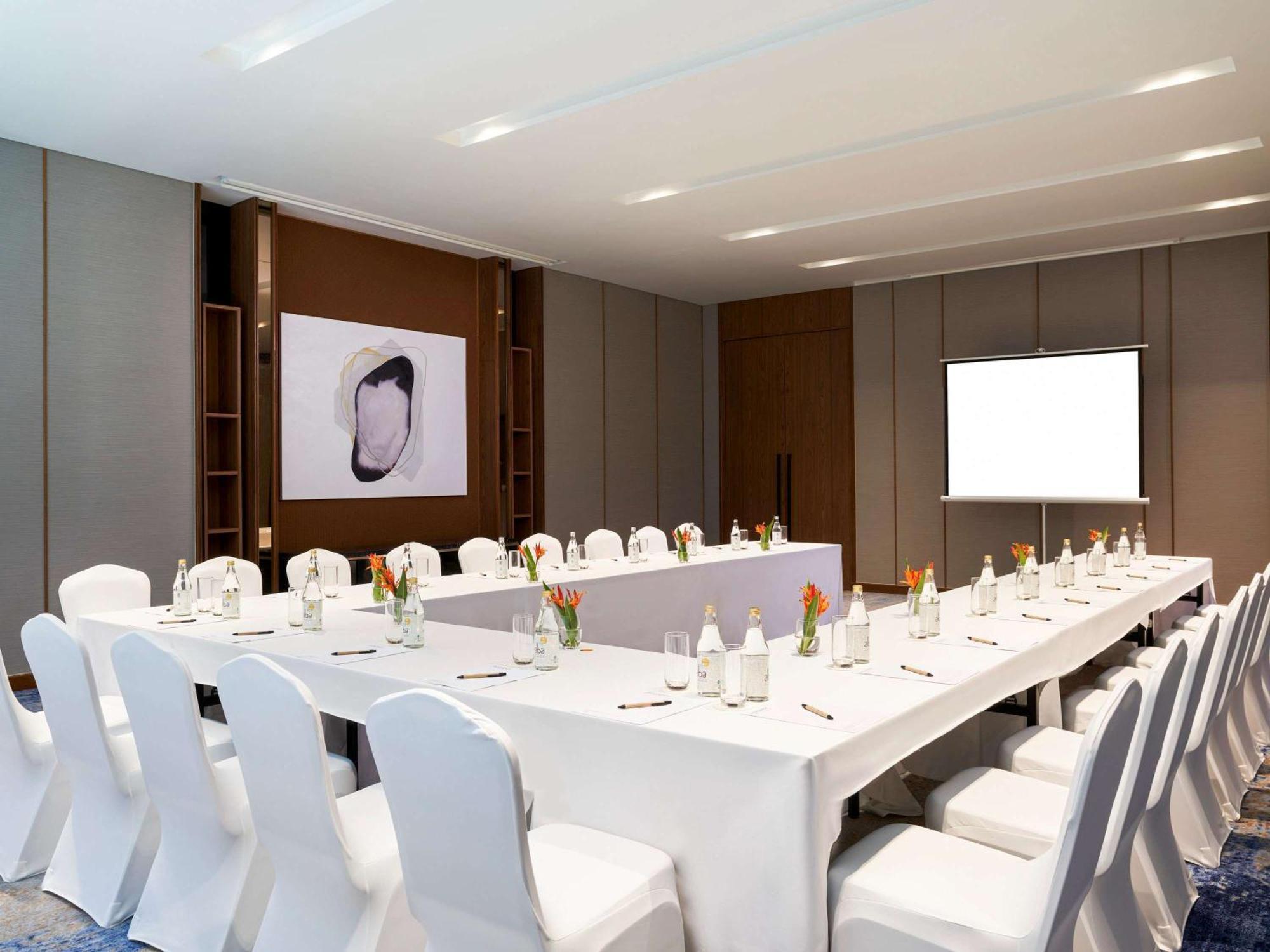 Moevenpick Villas & Residences دونغ دونغ المظهر الخارجي الصورة Meeting room