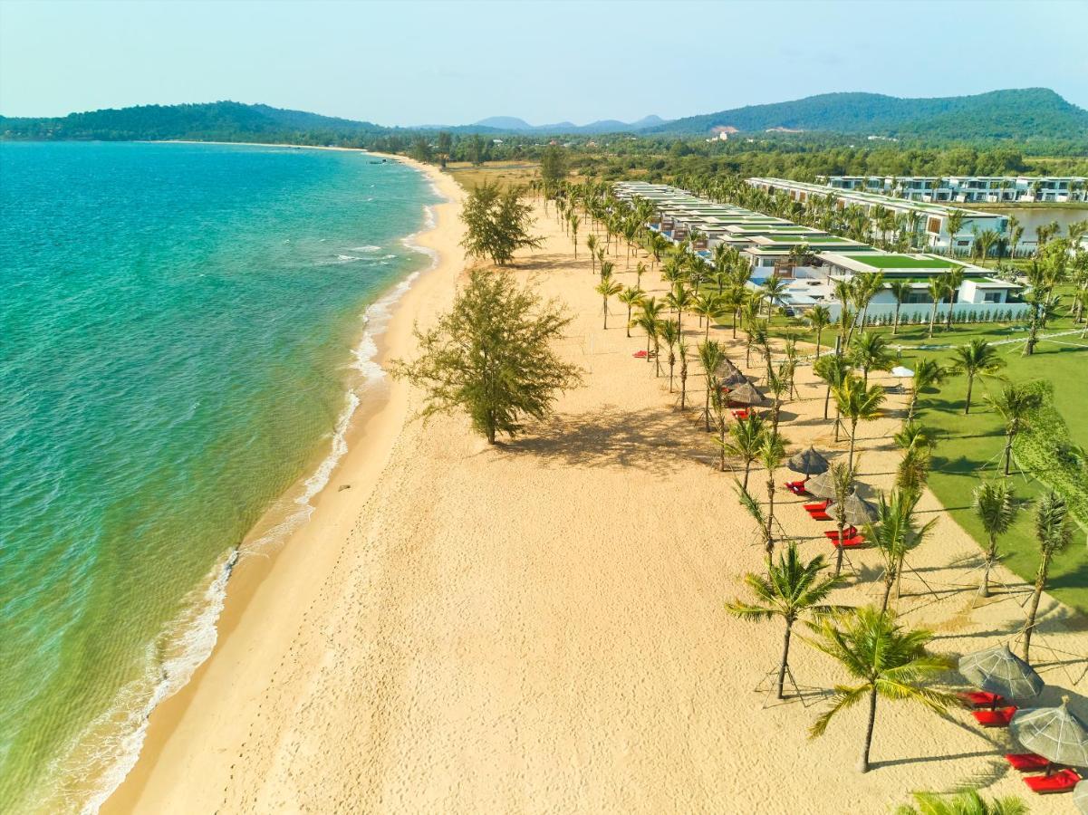 Moevenpick Villas & Residences دونغ دونغ المظهر الخارجي الصورة Aerial view of the beach at Hard Rock Hotel