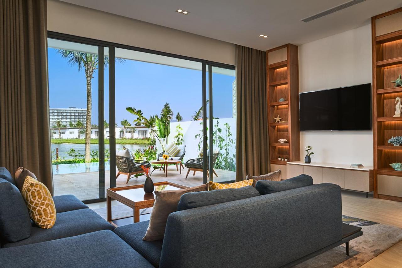 Moevenpick Villas & Residences دونغ دونغ المظهر الخارجي الصورة A living room at the resort